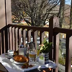Hotel Hani Zisi 2*