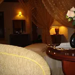 Hani Zisi Hotel