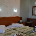 Hani Zisi 2* Chania (Thessaly)