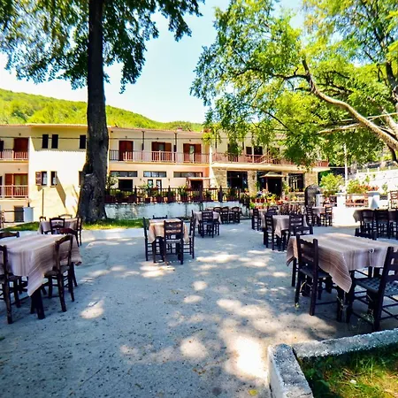 Hani Zisi Hotel 2*
