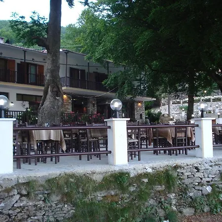 Hani Zisi 2* Chania (Thessaly)