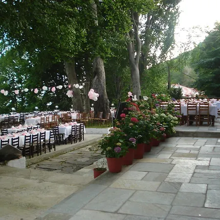 Hani Zisi Hotel